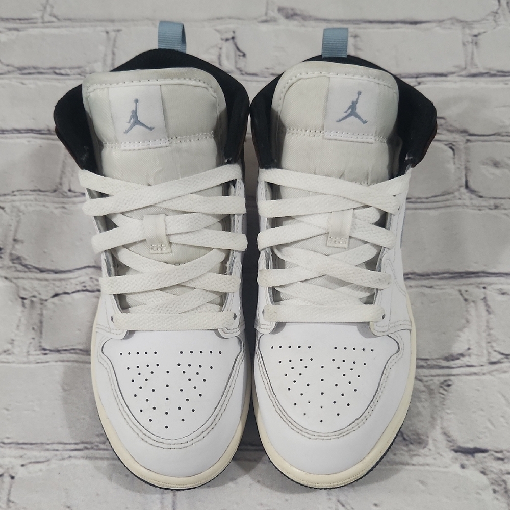 JordanWhite/Blue/Brown Sneakers Size 1Y